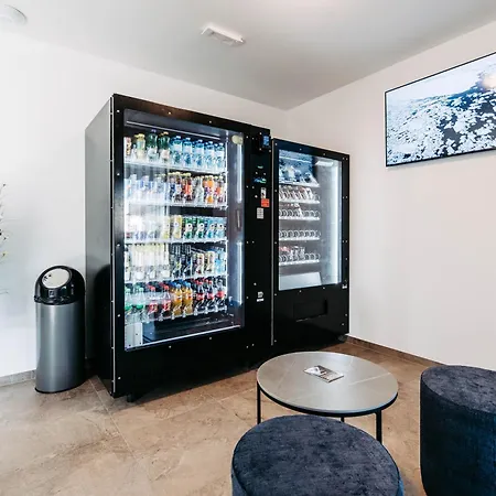 Easy - Self Check In - Out Höchst