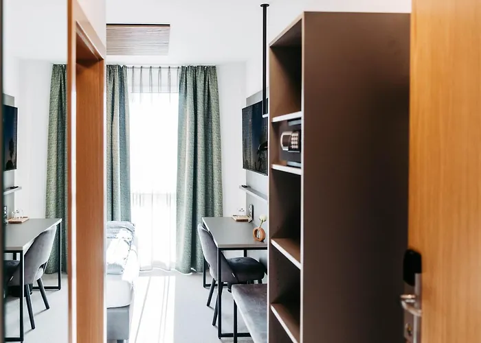 Easy - Self Check In - Out Höchst