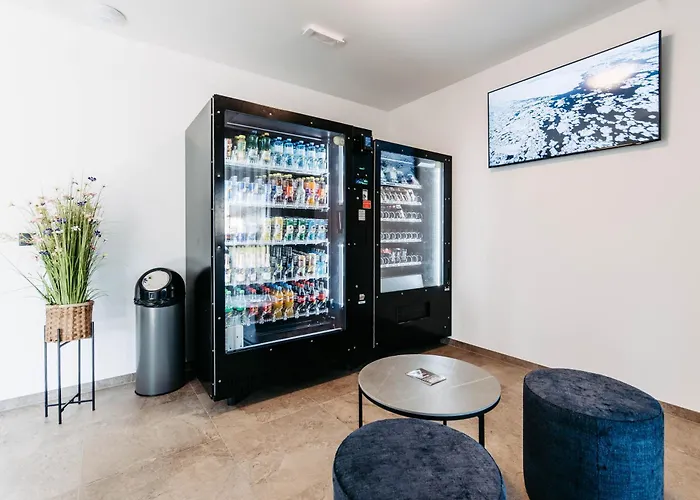 Easy - Self Check In - Out Höchst